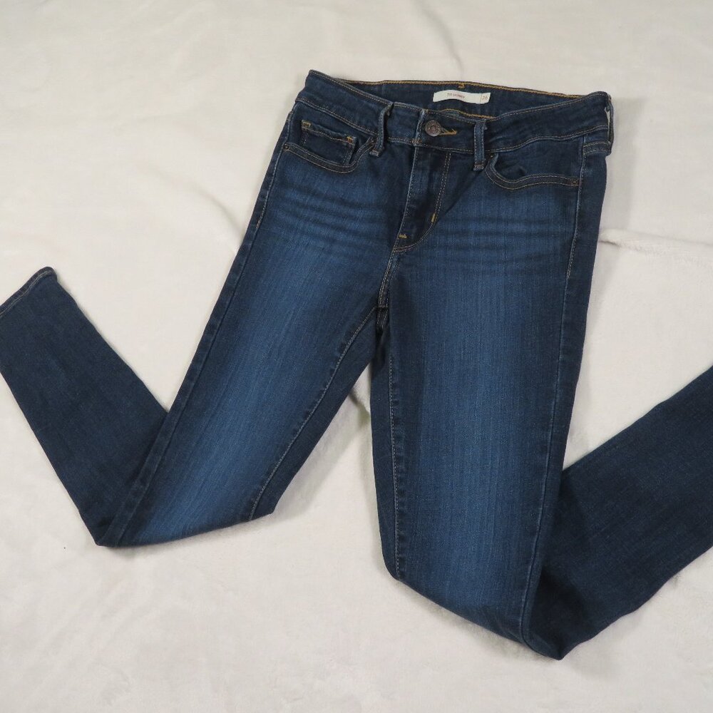 Levi’s 711 Skinny Jeans Dark Wash 26 Short